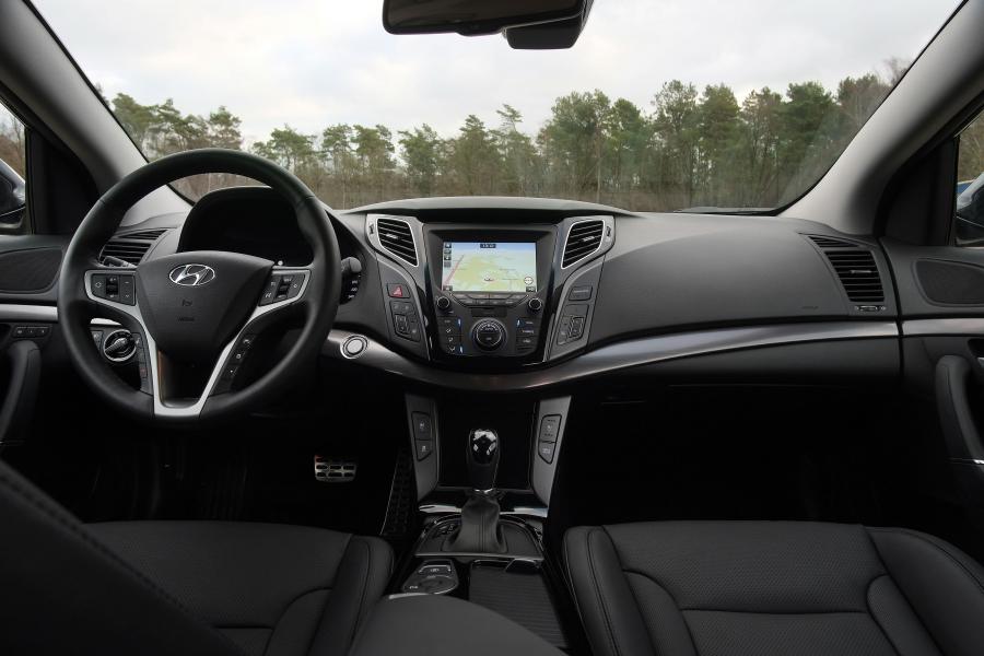 Торпедо Hyundai i40 Wagon 2018 года  (WW) (фото 3 из 16)